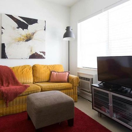 Lambert Family Beach Apartments - Unit 1 フォート・ローダーデール エクステリア 写真