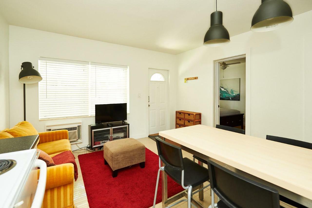 Lambert Family Beach Apartments - Unit 1 フォート・ローダーデール エクステリア 写真