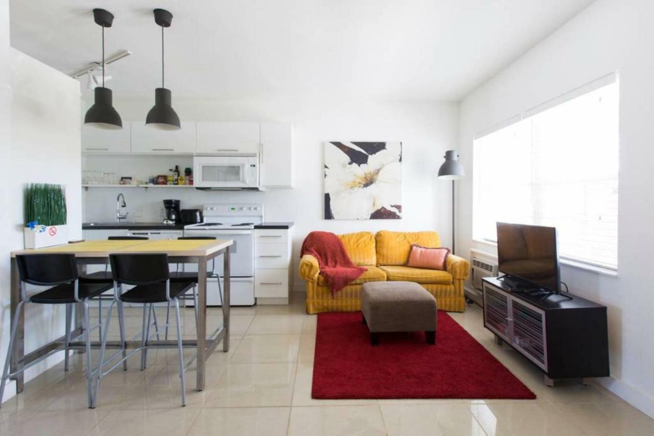 Lambert Family Beach Apartments - Unit 1 フォート・ローダーデール エクステリア 写真
