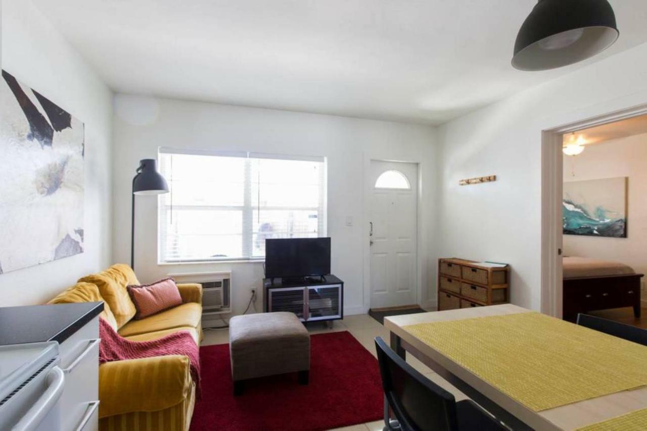 Lambert Family Beach Apartments - Unit 1 フォート・ローダーデール エクステリア 写真